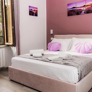 Camera con letto king size
